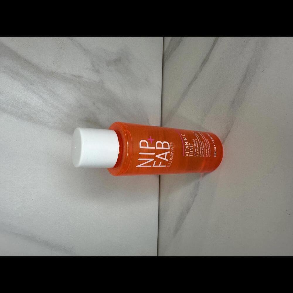 Nip + Fab Illuminate Vitamin C tonic